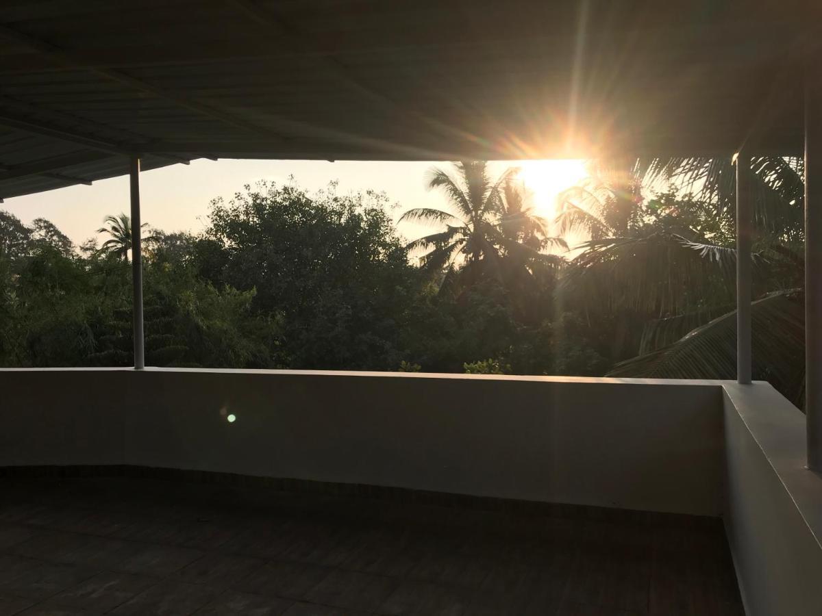 Baywoodgoa -200 Meters From Morjim Beach Eksteriør billede
